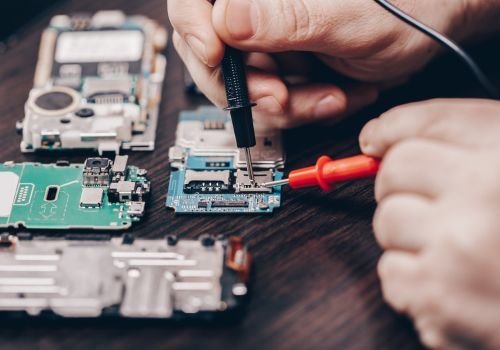 screen repair service in fareham by Fone World